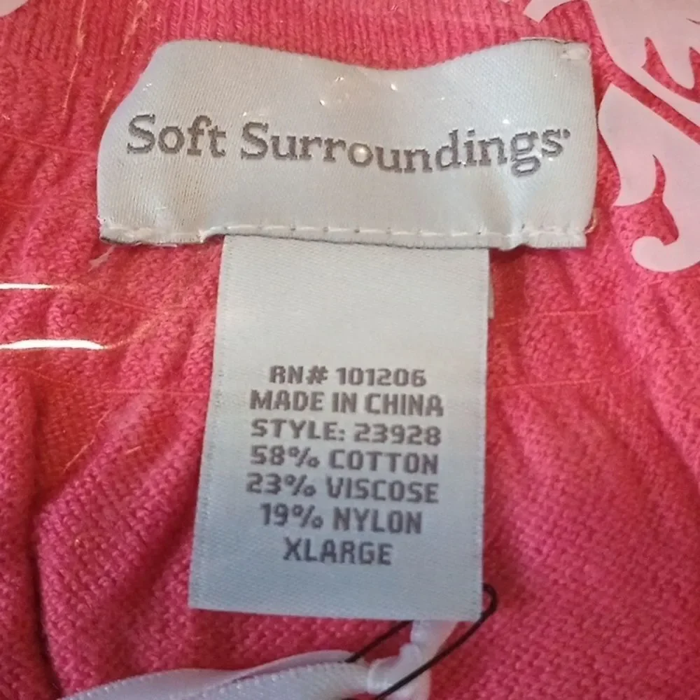 - Soft surroundings red floral sweater, long sleeve XL (ROX111)